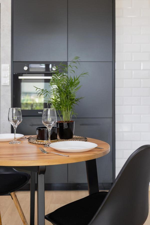 Krakow Studio With Parking & Terrace Near Zalew Bagry By Renters Prestige 外观 照片